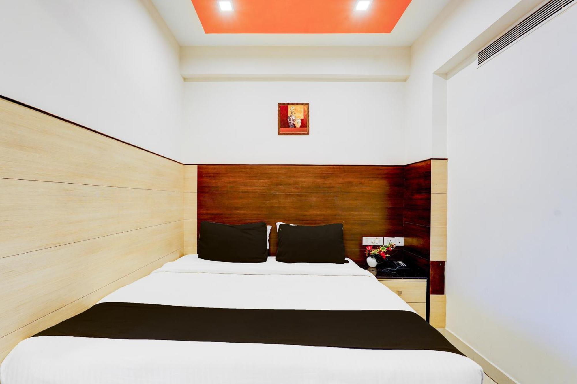 Super Townhouse Chennai Near Airport Formerly Sai Bala Budget ภายนอก รูปภาพ