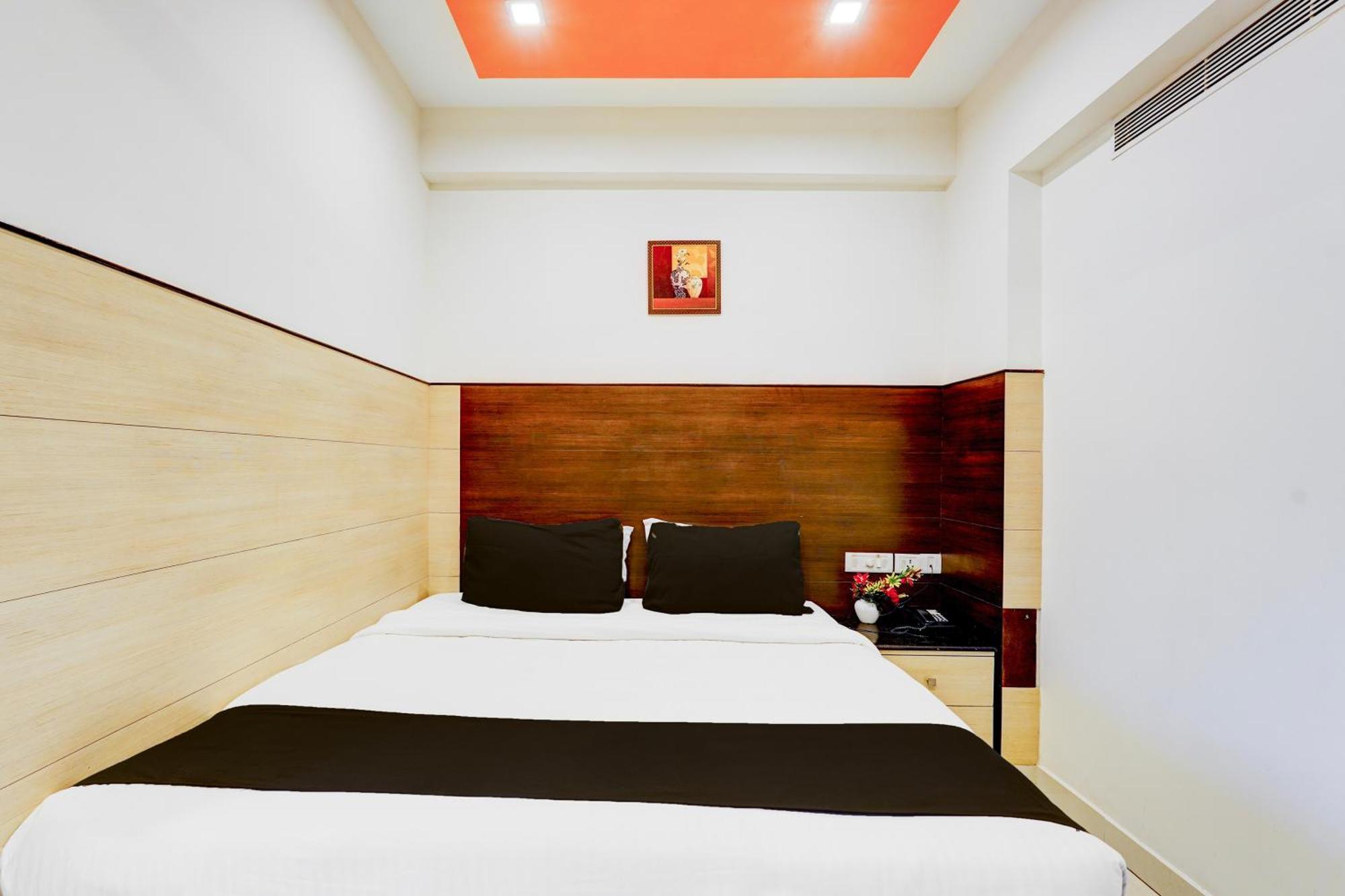 Super Townhouse Chennai Near Airport Formerly Sai Bala Budget ภายนอก รูปภาพ