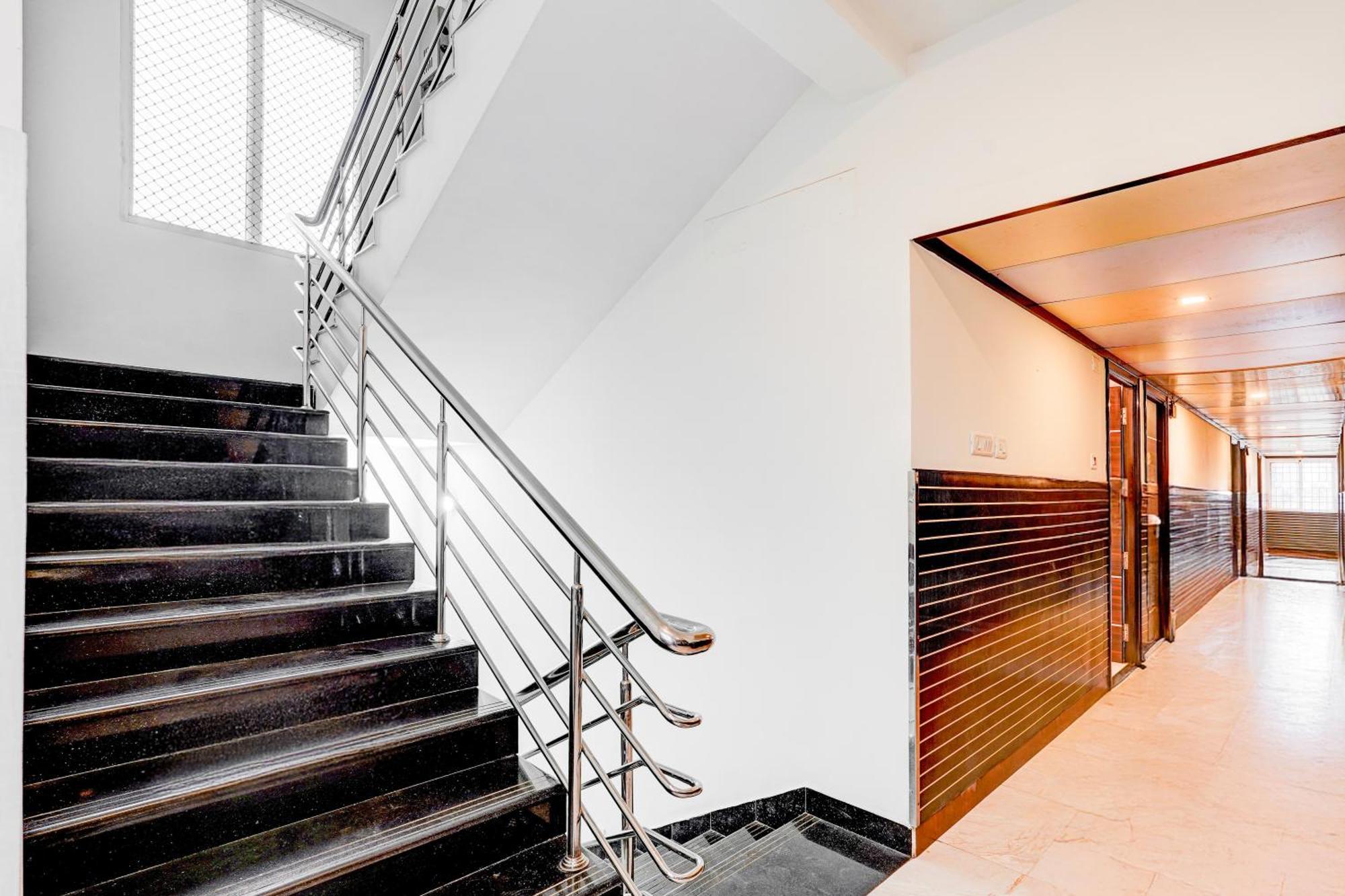 Super Townhouse Chennai Near Airport Formerly Sai Bala Budget ภายนอก รูปภาพ